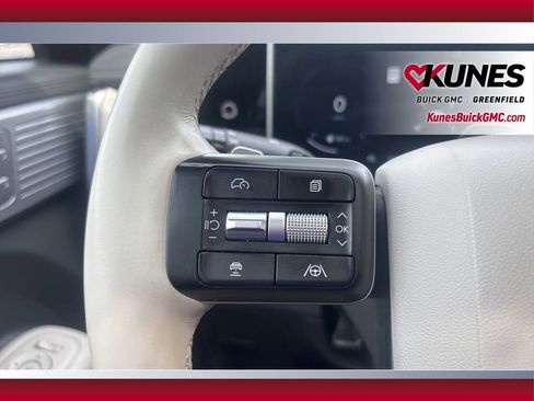 Used 2024 Hyundai Santa Fe Limited image 20