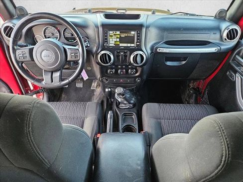 Used 2012 Jeep Wrangler Rubicon w/ PWR Convenience Group image 16