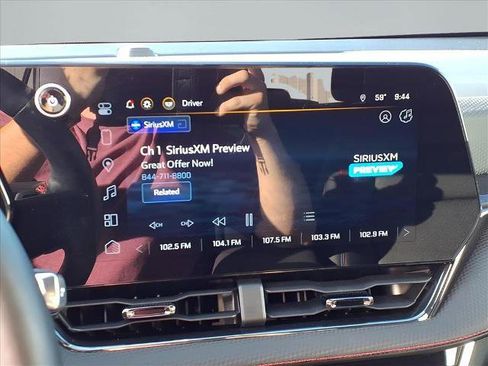 Used 2025 Chevrolet Equinox RS w/ Safety and Technology Package image 11