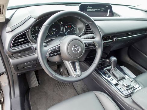 Certified 2025 MAZDA CX-30 AWD 2.5 S w/ Preferred Package image 9