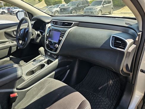 Used 2019 Nissan Murano S w/ Cargo Package FWD image 9