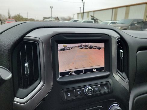 Used 2022 Chevrolet Silverado 1500 Custom image 22