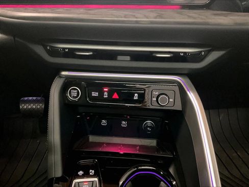 Certified 2025 Audi Q5 Premium w/ Convenience Package image 31