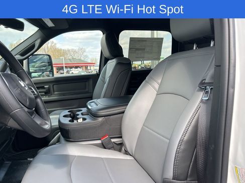 New 2026 RAM 2500 Tradesman AWD/4WD image 10