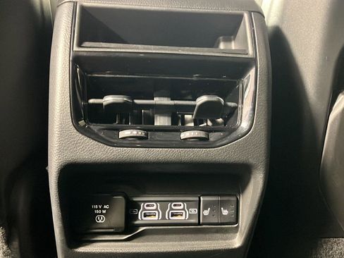 Used 2022 Jeep Grand Cherokee Overland AWD/4WD image 26
