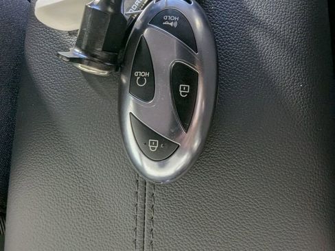 Certified 2025 Hyundai Tucson SE FWD image 30