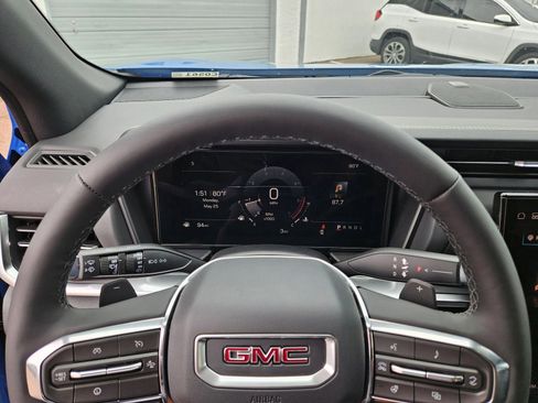 New 2026 GMC Terrain Elevation w/ Elevation Premium Package FWD image 21