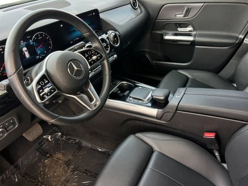 Used 2023 Mercedes-Benz GLA 250 image 12