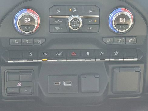 Used 2020 GMC Sierra 2500 Denali w/ Technology Package image 26