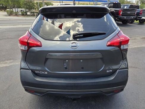 Used 2018 Nissan Kicks SR FWD image 19