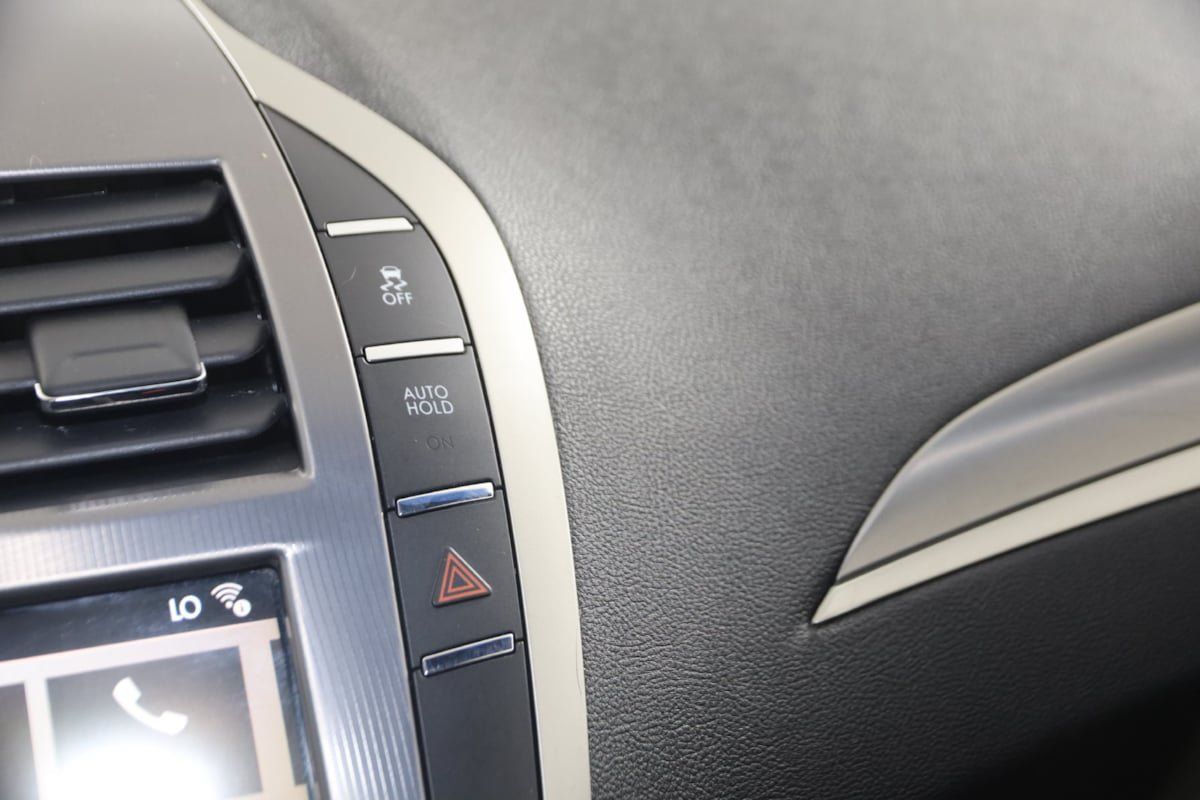 Used 2017 Lincoln MKZ Premiere FWD image 25