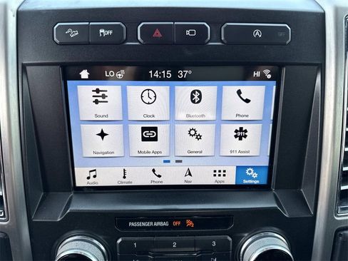 Used 2018 Ford F150 Platinum w/ Equipment Group 701A Luxury image 16