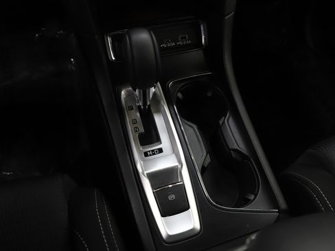 Used 2024 Subaru Ascent Premium w/ Convenience Package image 25