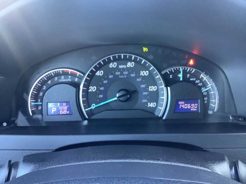 Used 2013 Toyota Camry XLE w/ Leather Pkg FWD image 20