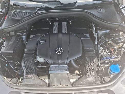 Used 2019 Mercedes-Benz GLS 450 4MATIC image 31