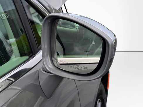 Used 2022 Chrysler Pacifica Limited FWD image 26