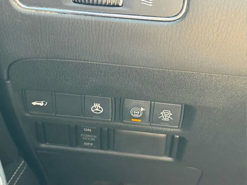 Used 2020 Nissan Armada Platinum w/ Captain's Chairs Package AWD/4WD image 10