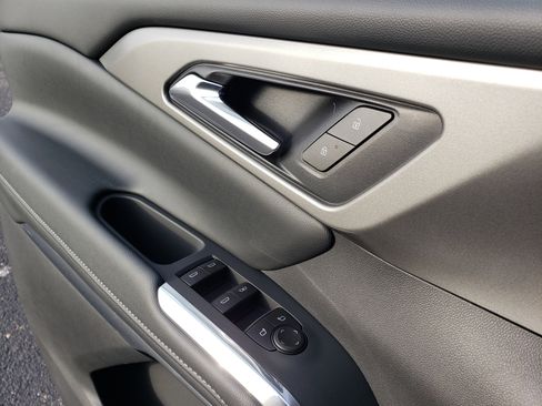 New 2026 Chevrolet Traverse LT w/ Midnight/Sport Edition image 15