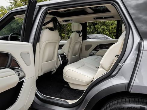 New 2026 Land Rover Range Rover Long Wheelbase SE AWD/4WD image 47