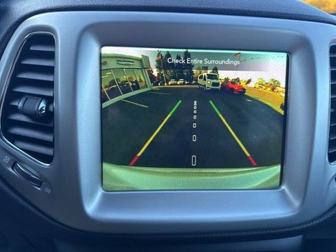 Used 2020 Jeep Compass High Altitude image 25