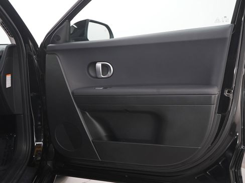 Used 2024 Hyundai Ioniq 5 SEL AWD/4WD image 9