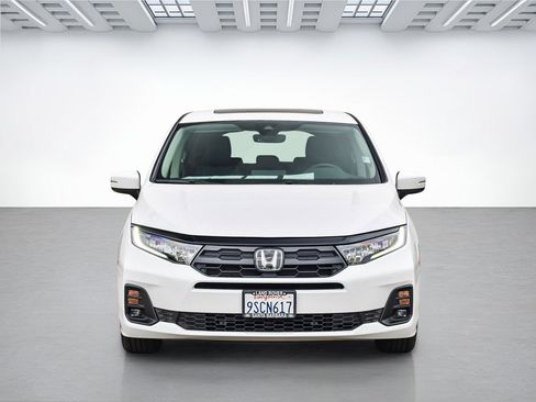 Used 2025 Honda Odyssey EX-L image 2