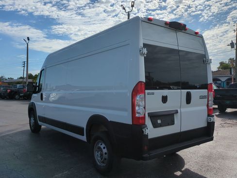 Used 2023 RAM ProMaster 2500 FWD image 6