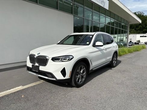 Used 2024 BMW X3 xDrive30i w/ Convenience Package AWD/4WD image 3