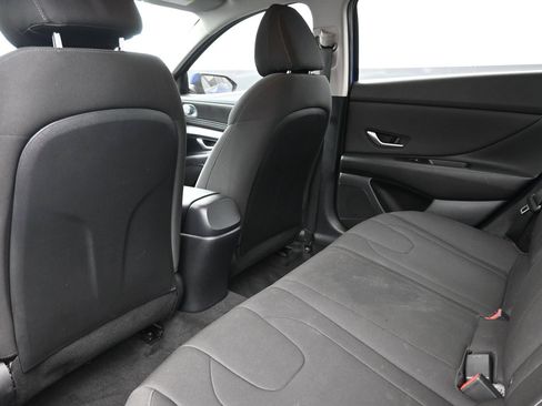 Used 2023 Hyundai Elantra SEL w/ Convenience Package FWD image 21