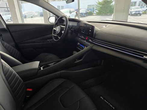 New 2026 Hyundai Elantra Limited image 36