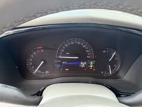 Used 2017 Cadillac XT5 Premium Luxury FWD image 34
