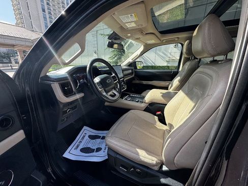 Used 2024 Ford Expedition Max Limited image 12