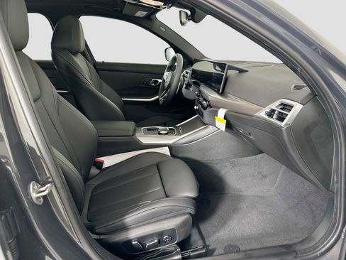 Used 2026 BMW 330i Sedan w/ M Sport Package image 25