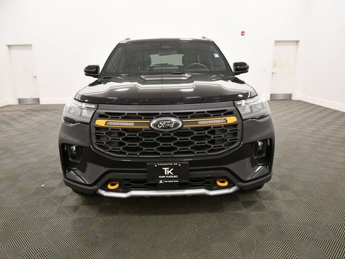 Used 2026 Ford Explorer Tremor w/ Tremor Ultimate Package AWD/4WD image 11