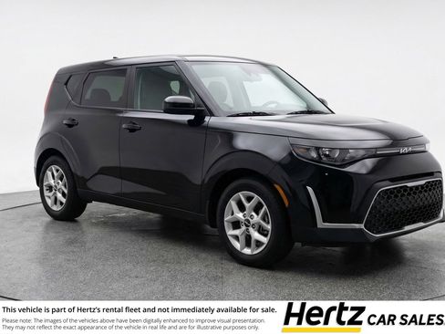 Used 2025 Kia Soul LX w/ LX Technology Package image 1