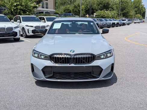 Used 2023 BMW 330i Sedan w/ M Sport Package RWD image 8
