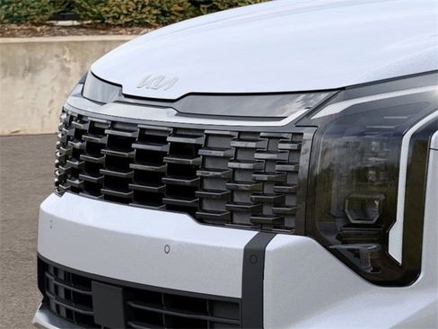 New 2026 Kia Sportage EX image 13