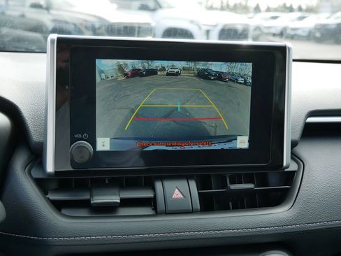 Certified 2025 Toyota RAV4 XLE AWD/4WD image 18