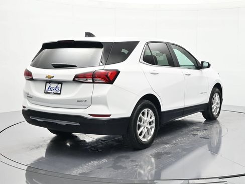 Used 2024 Chevrolet Equinox LT AWD/4WD image 5