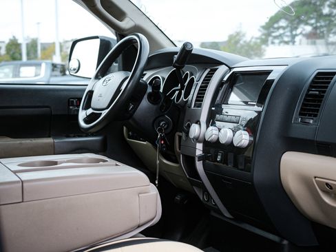 Used 2012 Toyota Tundra 4x4 Double Cab image 34