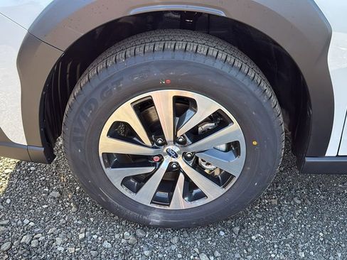 New 2025 Subaru Outback Premium image 5