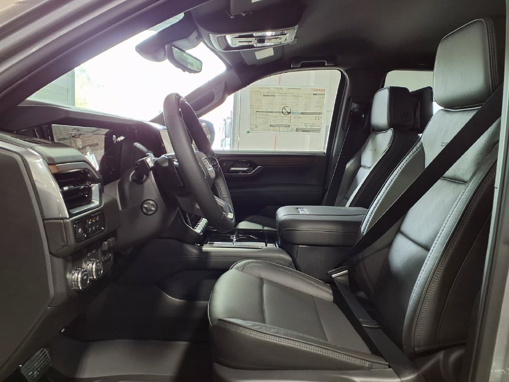 New 2026 GMC Yukon Denali w/ Advanced Technology Package RWD image 15