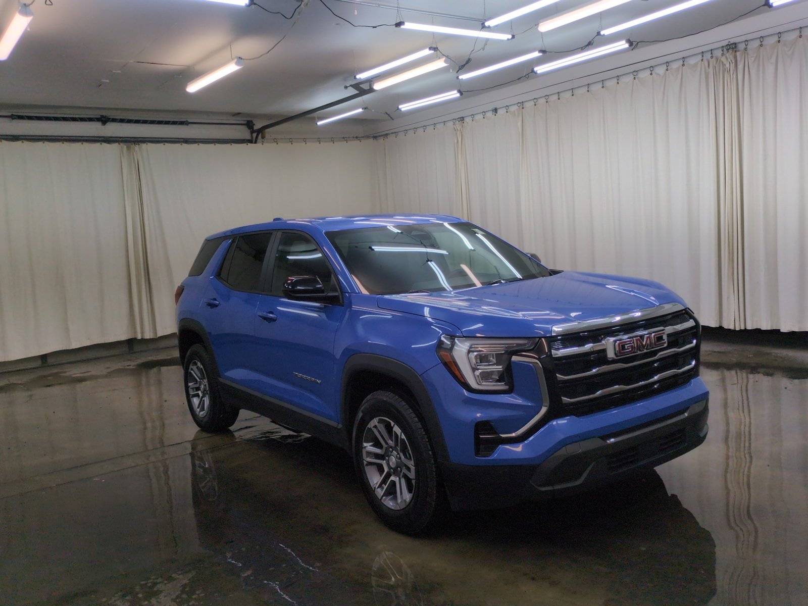 Used 2026 GMC Terrain Elevation AWD/4WD image 3