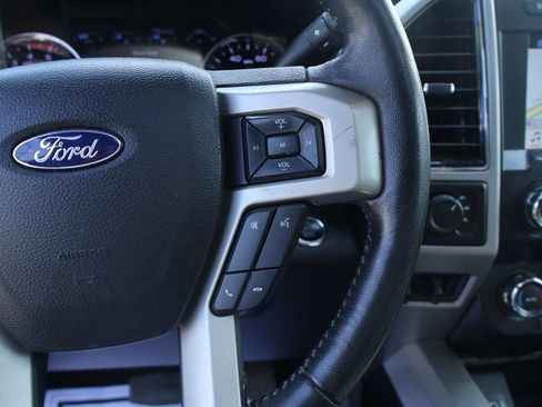 Used 2019 Ford F250 Lariat w/ Lariat Ultimate Package AWD/4WD image 36