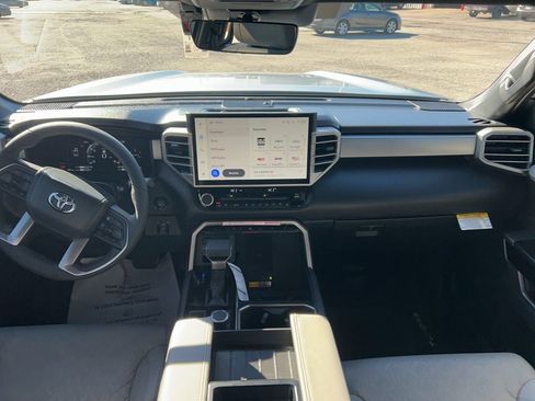 New 2025 Toyota Tundra Limited image 29