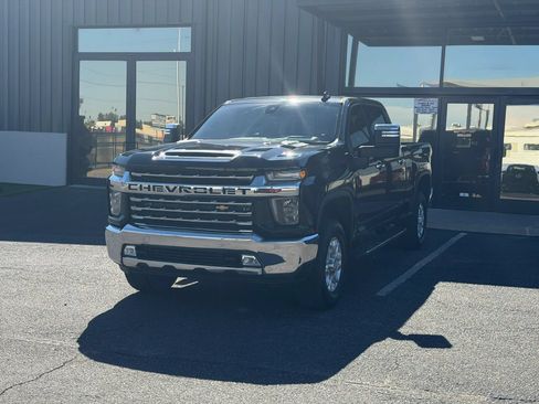 Used 2020 Chevrolet Silverado 2500 LTZ w/ LTZ Plus Package AWD/4WD image 2