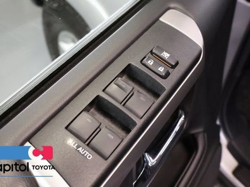 Used 2024 Toyota 4Runner SR5 AWD/4WD image 10