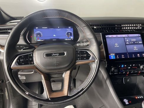 Used 2024 Jeep Grand Cherokee L Summit w/ High Altitude Package image 11