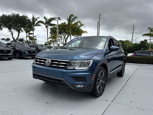 Used 2018 Volkswagen Tiguan SE AWD/4WD image 31