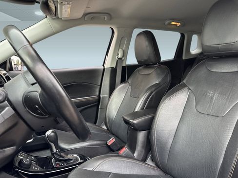 Used 2020 Jeep Compass Limited w/ Safety & Security Group image 23